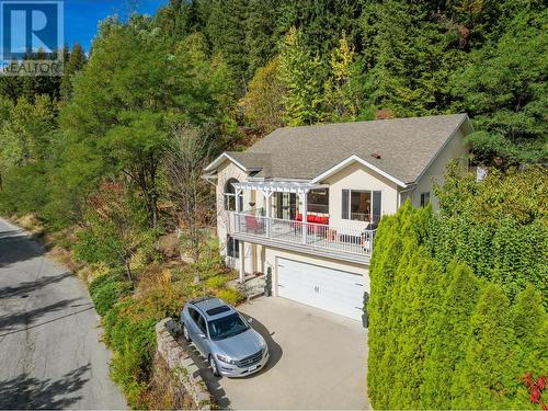 3301 Laburnum  Drive, Trail, BC - Outdoor