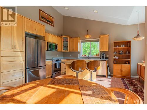 3301 Laburnum  Drive, Trail, BC - Indoor Photo Showing Kitchen