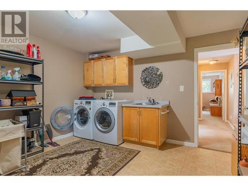 3301 Laburnum  Drive, Trail, BC - Indoor Photo Showing Laundry Room