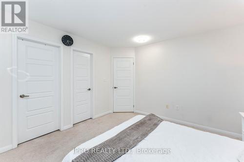 23 Manhattan Circle, Cambridge, ON - Indoor Photo Showing Other Room