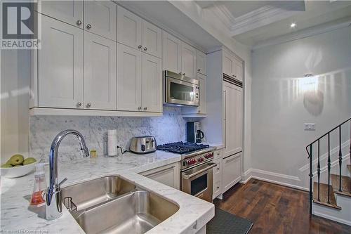 294 Merton Street, Toronto, ON - Indoor Photo Showing Kitchen With Double Sink With Upgraded Kitchen