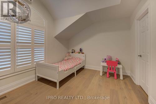 3688 Bloomington Crescent, Mississauga, ON - Indoor Photo Showing Bedroom