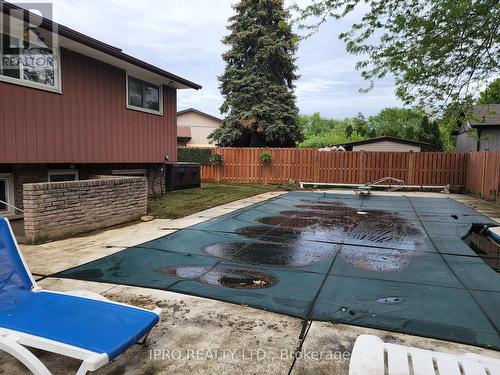 15 Bayshore Crescent, St. Catharines, ON - Outdoor With In Ground Pool