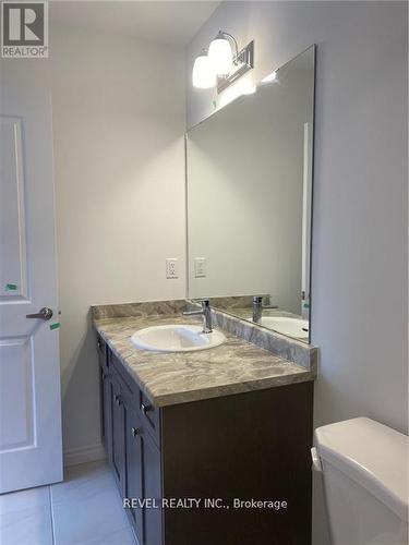 9 Bellhouse Avenue, Brantford, ON - Indoor Photo Showing Bathroom