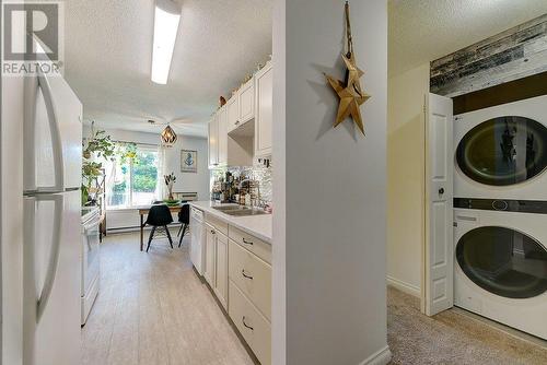 875 Badke Road Unit# 119, Kelowna, BC - Indoor Photo Showing Laundry Room