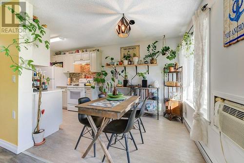 875 Badke Road Unit# 119, Kelowna, BC - Indoor Photo Showing Dining Room