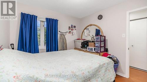 22 Serenity Lane, Brampton, ON - Indoor Photo Showing Bedroom