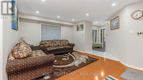 22 Serenity Lane, Brampton, ON - Indoor