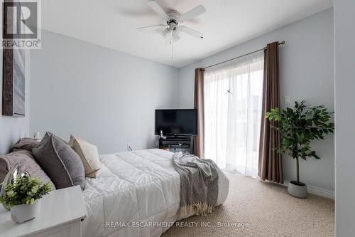 117 Anastasia Boulevard, West Lincoln, ON - Indoor Photo Showing Bedroom