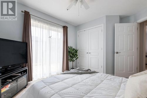 117 Anastasia Boulevard, West Lincoln, ON - Indoor Photo Showing Bedroom