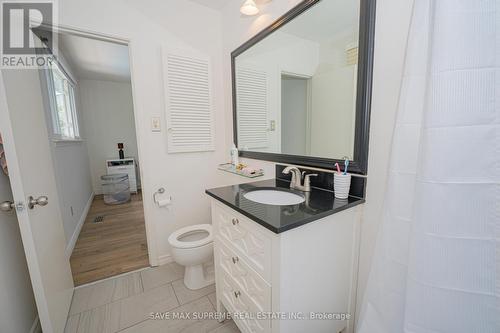 41 Brentwood Drive, Brampton, ON - Indoor Photo Showing Bathroom