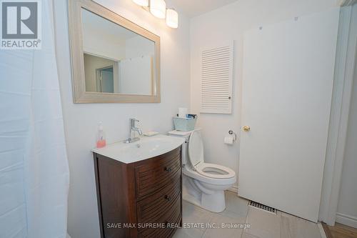 41 Brentwood Drive, Brampton, ON - Indoor Photo Showing Bathroom