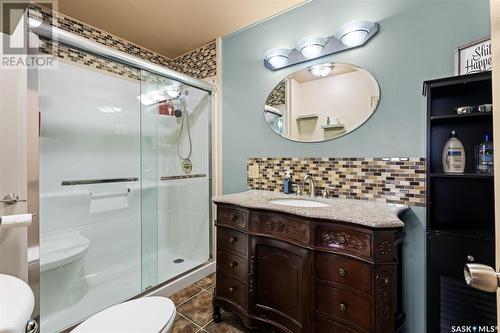 Harlos Acreage, Moose Jaw Rm No. 161, SK - Indoor Photo Showing Bathroom