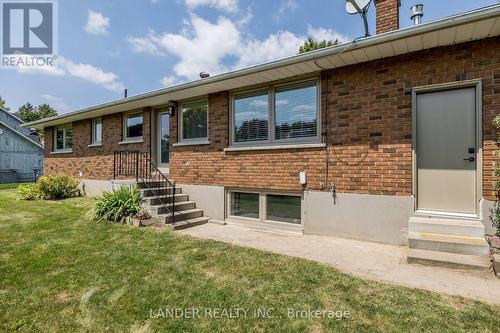 27 Shannon Road, East Gwillimbury, ON - Outdoor