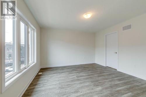 1335 Kobzar Drive, Oakville, ON - Indoor Photo Showing Other Room