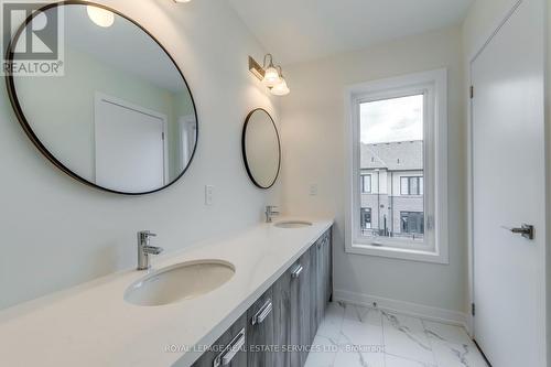 1335 Kobzar Drive, Oakville, ON - Indoor Photo Showing Bathroom