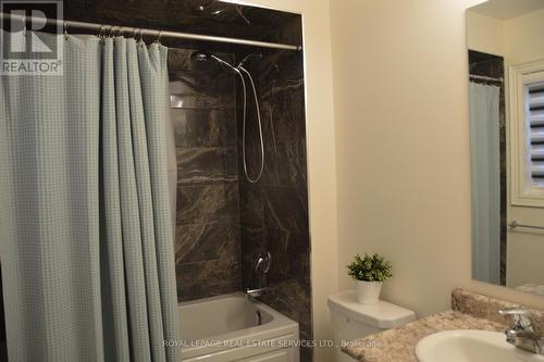 4031 Eternity Way, Oakville, ON - Indoor Photo Showing Bathroom