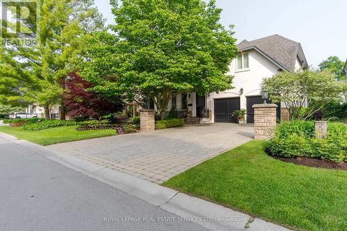 14 Holyrood Avenue, Oakville, ON - Outdoor