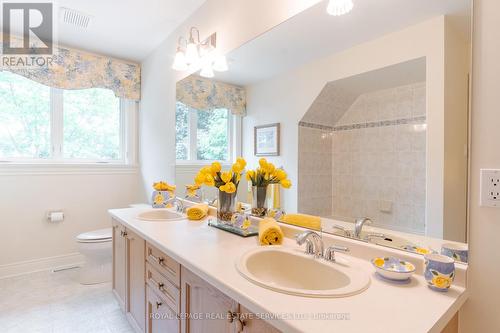 14 Holyrood Avenue, Oakville, ON - Indoor Photo Showing Bathroom