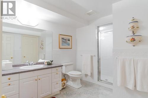 14 Holyrood Avenue, Oakville, ON - Indoor Photo Showing Bathroom