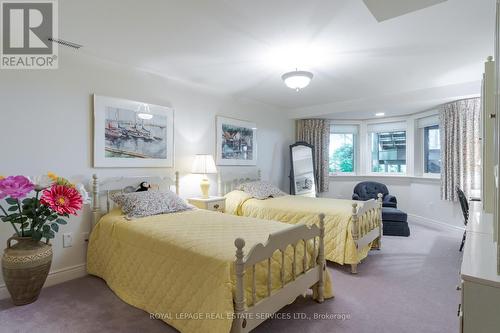 14 Holyrood Avenue, Oakville, ON - Indoor Photo Showing Bedroom