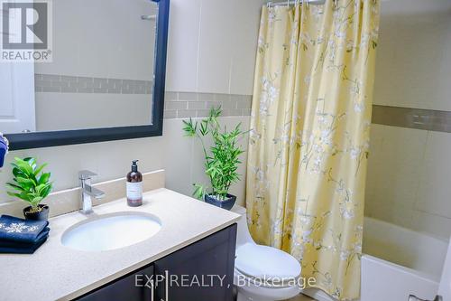 412 - 325 Webb Drive, Mississauga, ON - Indoor Photo Showing Bathroom