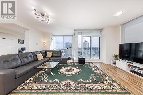 Ph2204 - 55 Eglinton Avenue W, Mississauga, ON - Indoor Photo Showing Living Room