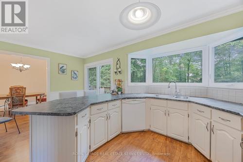 49 Birchwood Trail, Wasaga Beach, ON - Indoor Photo Showing Kitchen