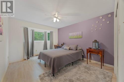 49 Birchwood Trail, Wasaga Beach, ON - Indoor Photo Showing Bedroom