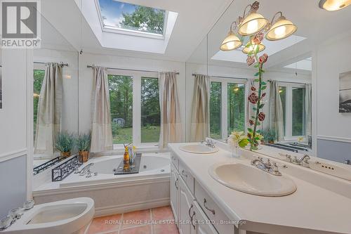 49 Birchwood Trail, Wasaga Beach, ON - Indoor Photo Showing Bathroom