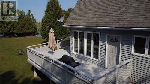 193 Meadow Lark Place, Ice Lake, ON - Outdoor With Deck Patio Veranda With Exterior