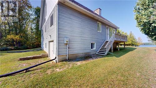 193 Meadow Lark Place, Ice Lake, ON - Outdoor