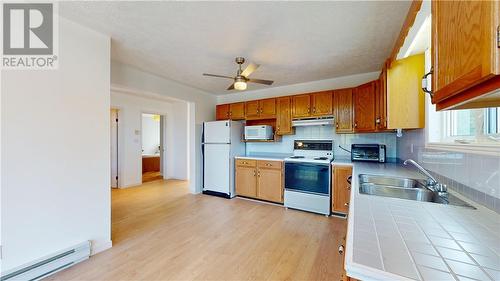 193 Meadow Lark Place, Ice Lake, ON - Indoor Photo Showing Kitchen With Double Sink