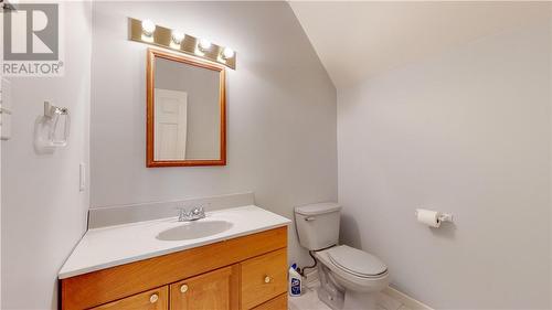 193 Meadow Lark Place, Ice Lake, ON - Indoor Photo Showing Bathroom