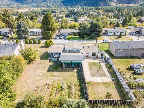 2600 6Th Avenue, Castlegar, BC - Outdoor With View