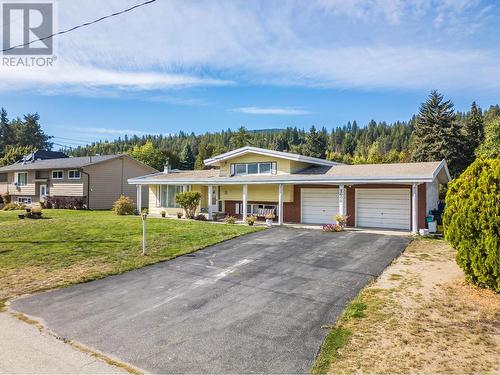 2600 6Th  Avenue, Castlegar, BC - Outdoor With Facade