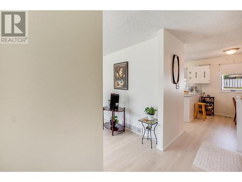 2600 6Th  Avenue, Castlegar, BC - Indoor