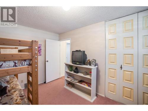 2600 6Th  Avenue, Castlegar, BC - Indoor