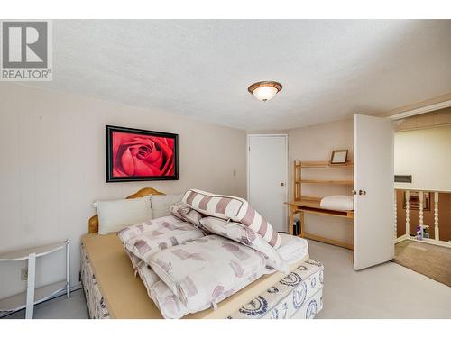 2600 6Th  Avenue, Castlegar, BC - Indoor Photo Showing Other Room