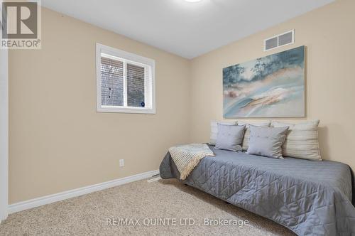 156 Shoal Point Road, Brighton, ON - Indoor Photo Showing Bedroom