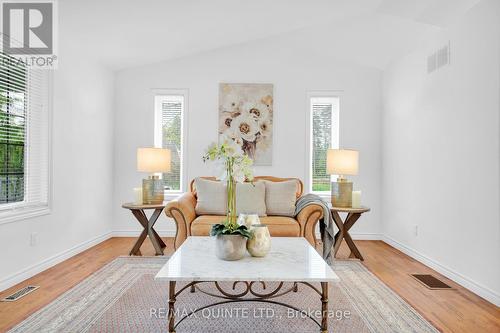 156 Shoal Point Road, Brighton, ON - Indoor Photo Showing Dining Room