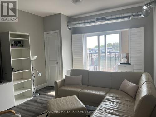 403 - 501 Frontenac Street, Kingston, ON - Indoor Photo Showing Living Room