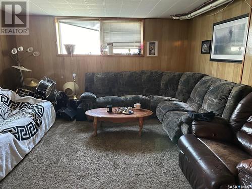 913 Third Street, Estevan, SK - Indoor Photo Showing Living Room