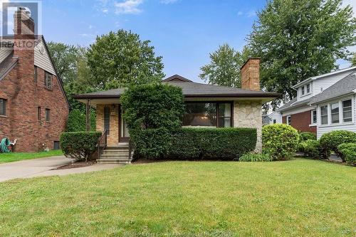 233 Thompson Boulevard, Windsor, ON - Outdoor