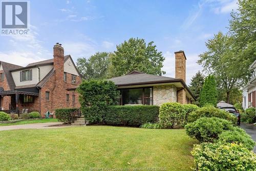 233 Thompson Boulevard, Windsor, ON - Outdoor