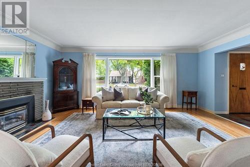 233 Thompson Boulevard, Windsor, ON - Indoor Photo Showing Living Room With Fireplace