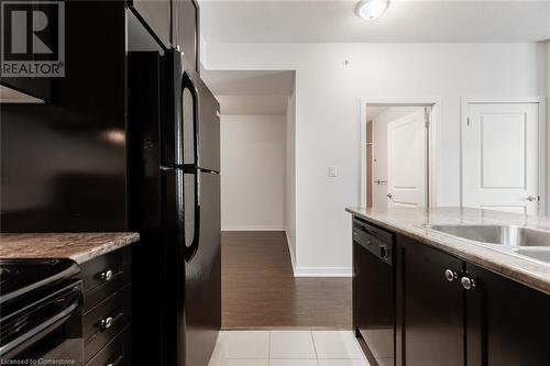 85 Robinson Street Unit# 601, Hamilton, ON - Indoor Photo Showing Kitchen