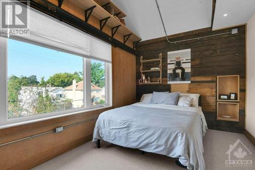 113 Rosemount Avenue, Ottawa, ON - Indoor Photo Showing Bedroom