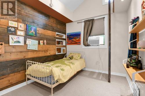 113 Rosemount Avenue, Ottawa, ON - Indoor Photo Showing Bedroom