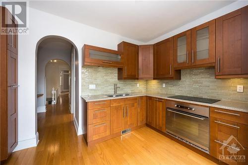 458 Mcleod Street, Ottawa, ON - Indoor Photo Showing Kitchen With Double Sink